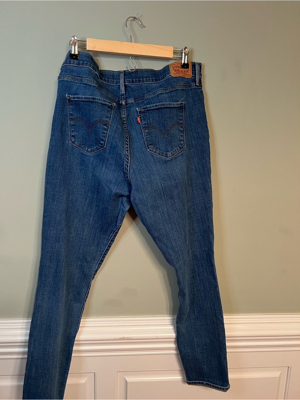 Levi’s 311 Shaping Skinny Jeans - Dark Blue